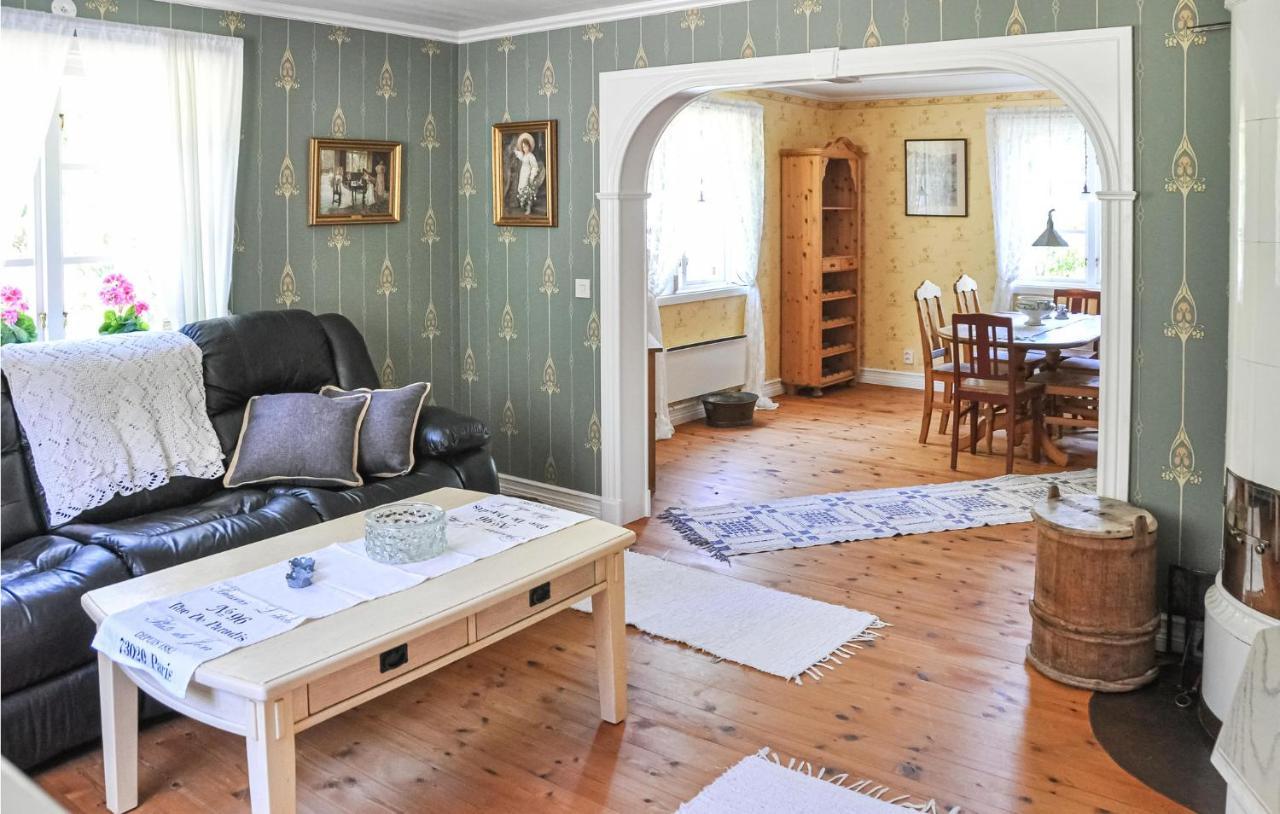 Cozy Home In Lesjoefors With Kitchen Lesjofors Luaran gambar