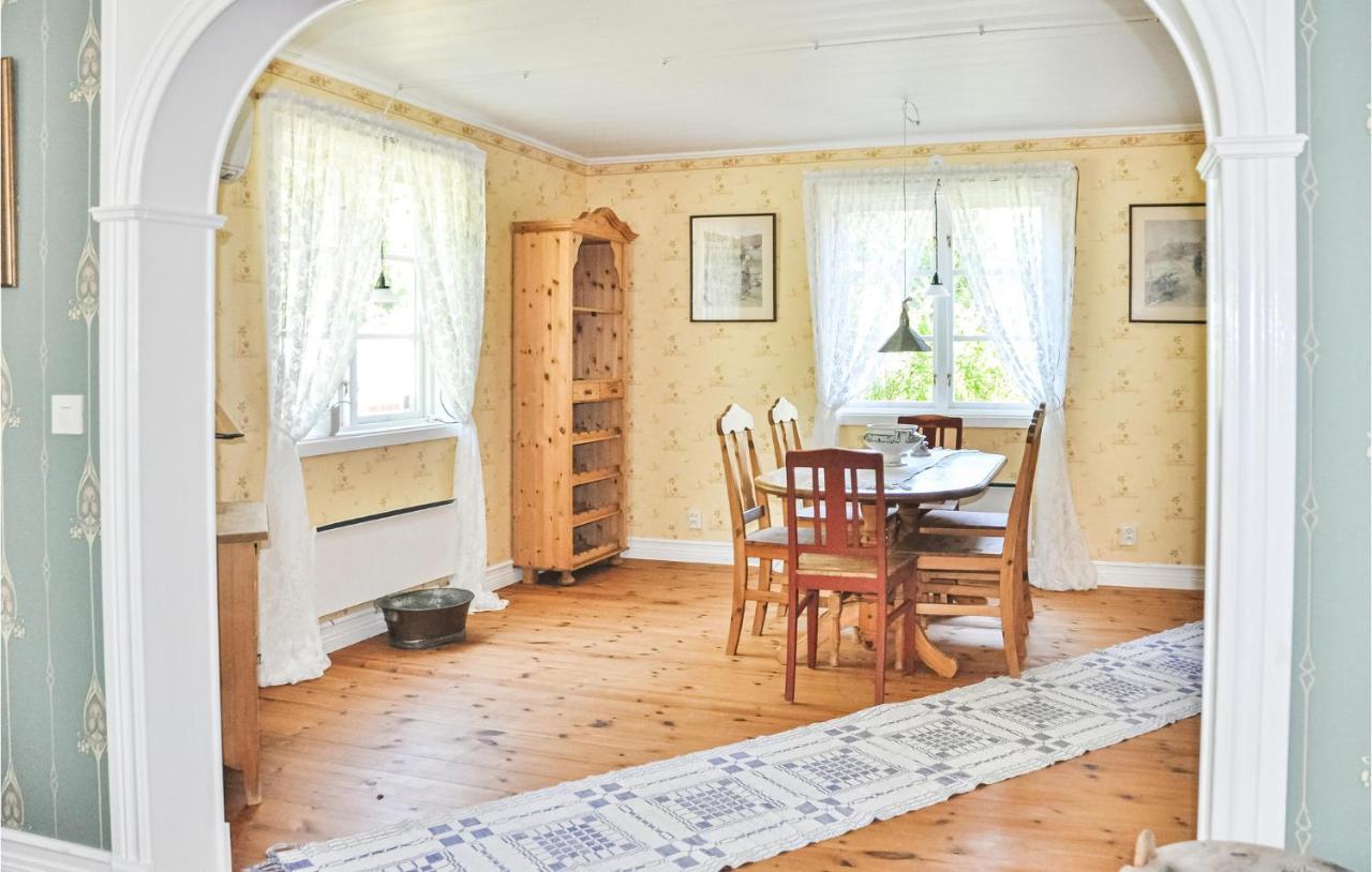 Cozy Home In Lesjoefors With Kitchen Lesjofors Luaran gambar